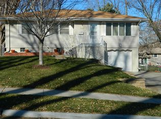 7766 Franklin St, Omaha, NE 68114