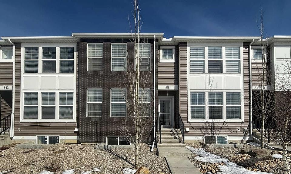 1st image of 818 W Cornerstone Blvd NE
