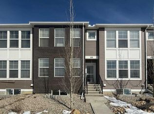 818 W Cornerstone Blvd NE, Calgary, AB T3N1J4
