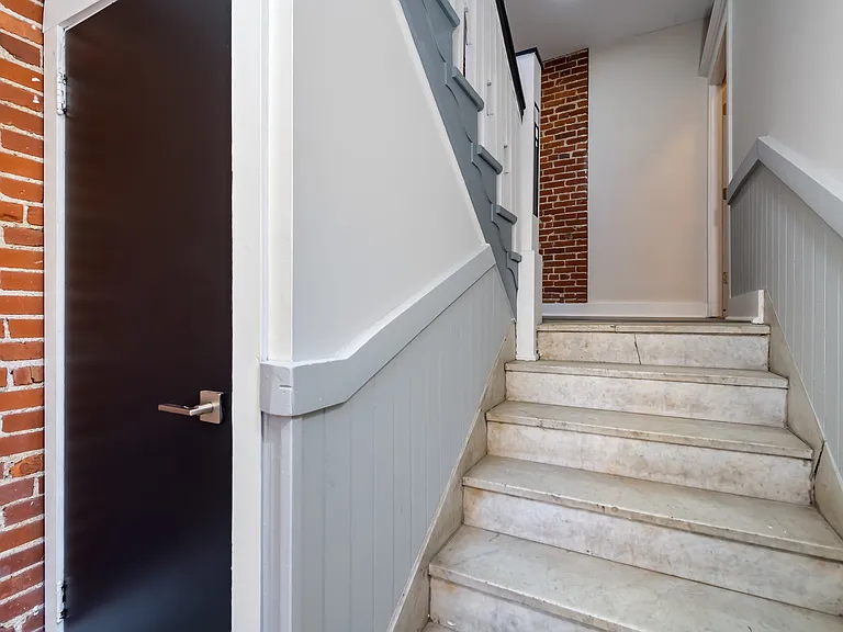 1910 Tower Grove Ave #2L — Photo 24
