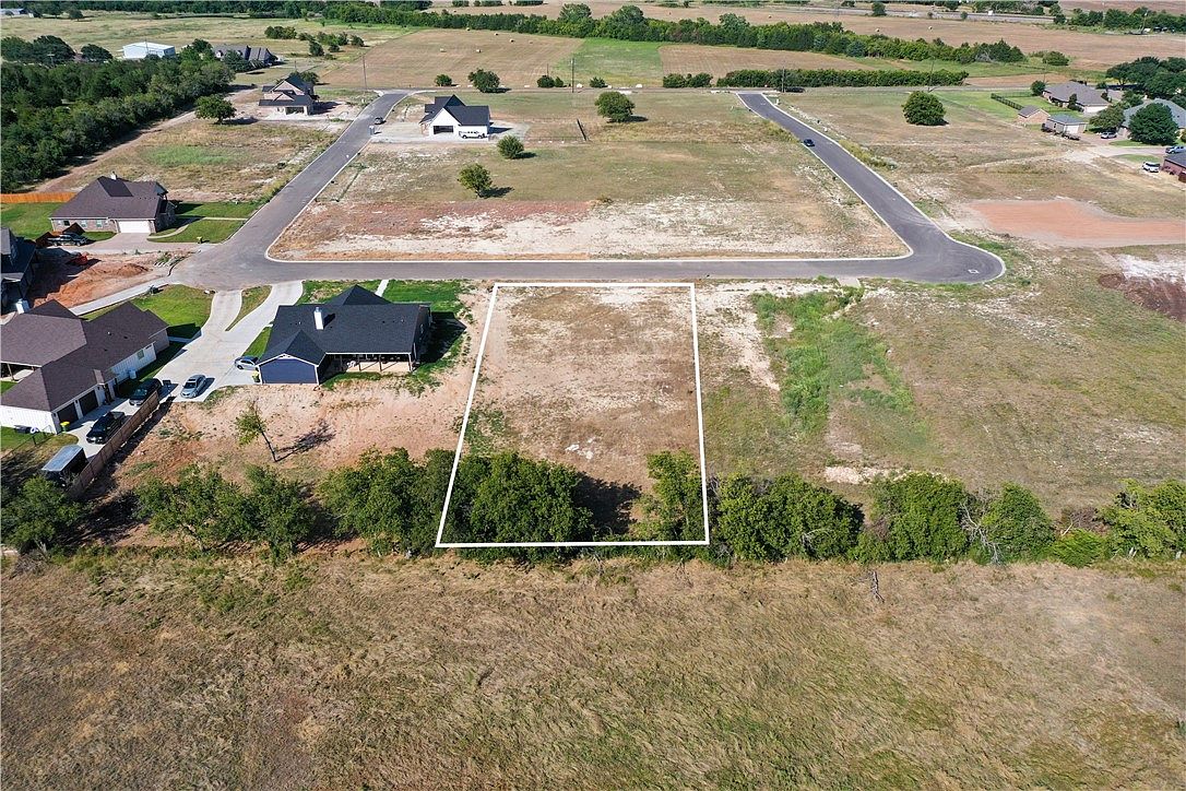 28 Pareya Cir, West, TX 76691 MLS 216965 Zillow