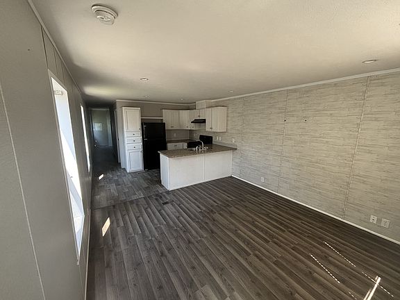 2nd image of 245 SE 29th St #D-6
