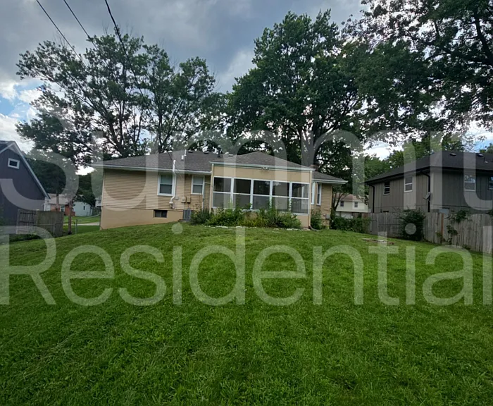 12805 Ewing Ave — Photo 18