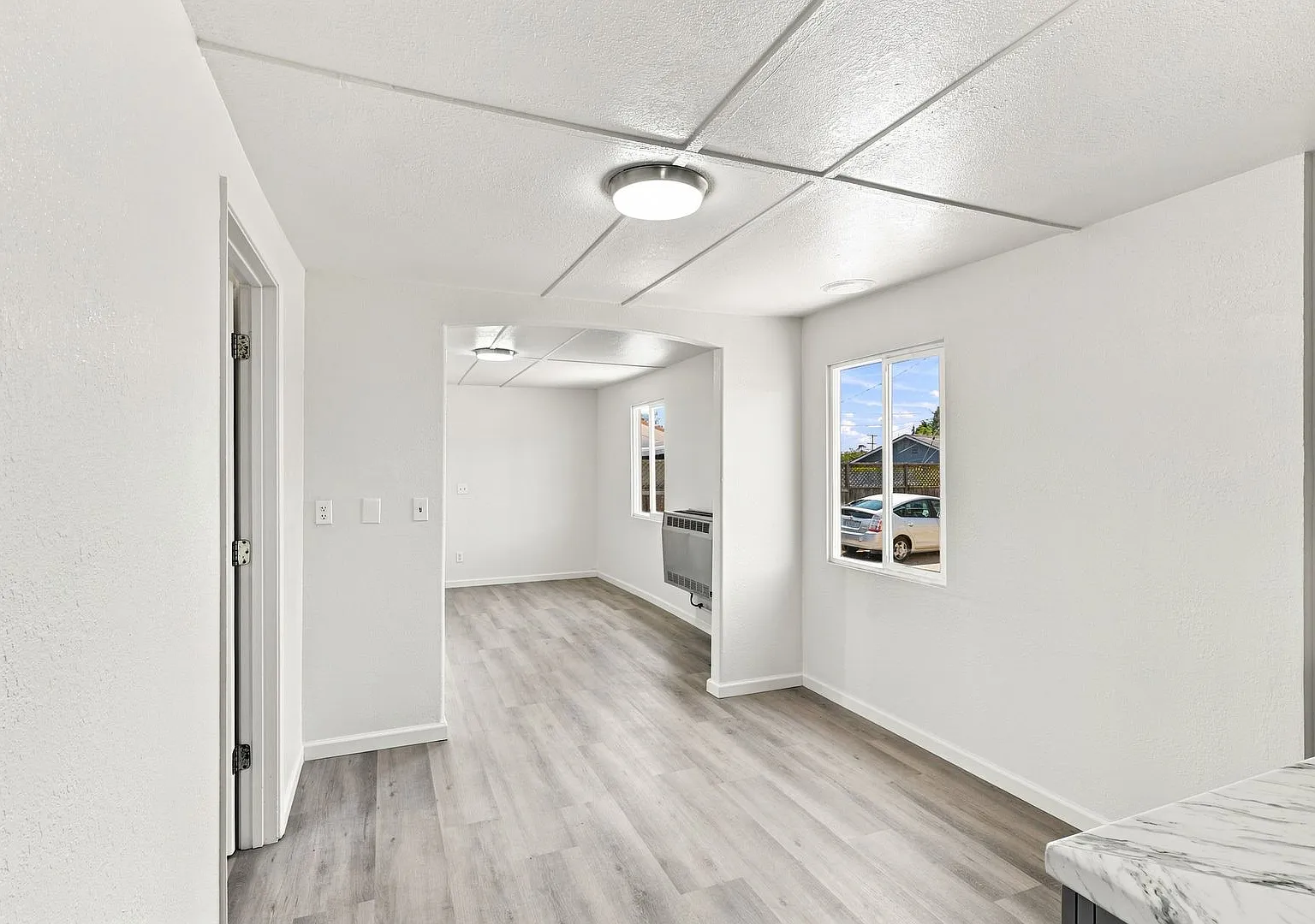 30 Hawthorne Ave. — Photo 3