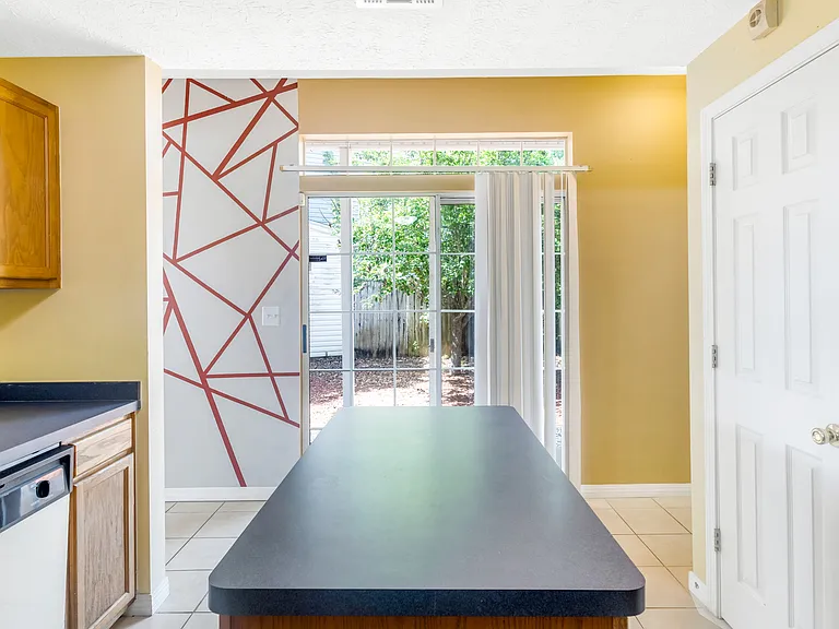 13 Chatelaine Cir SE #1 — Photo 13