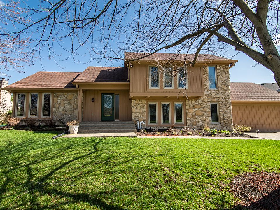 Beautiful stone Tri-level