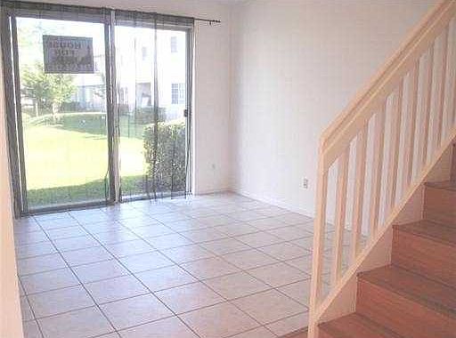 3rd image of 970 Abaco Ln