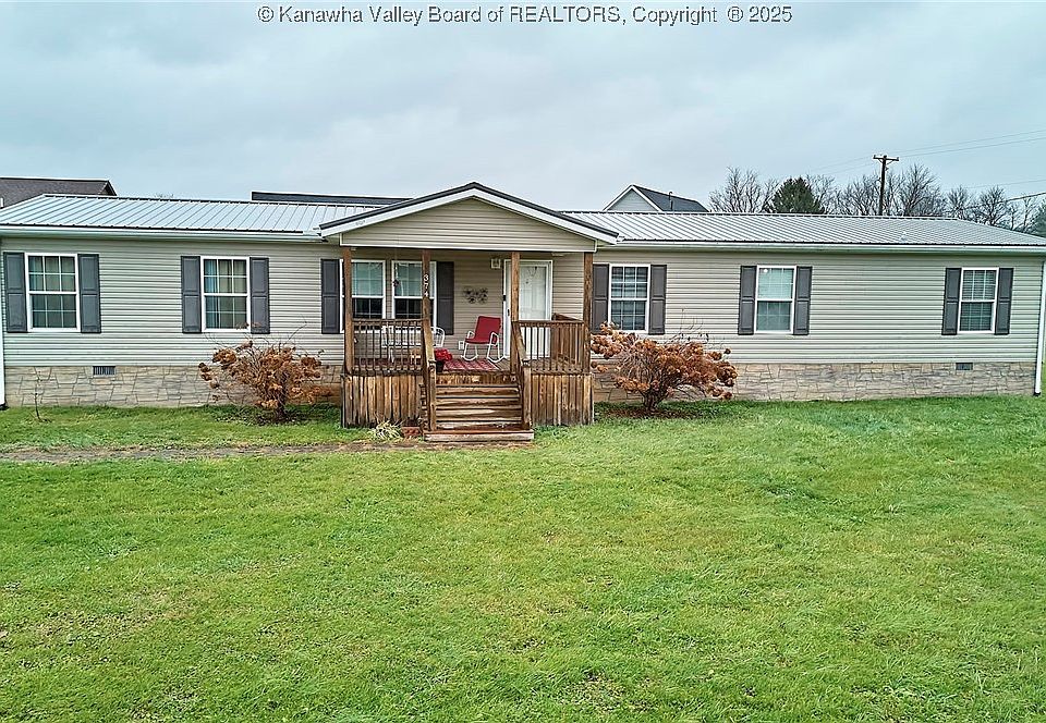 1st image of 374 Sunnybrook Dr