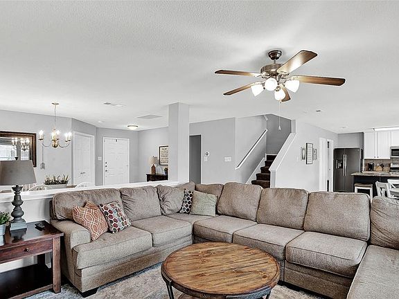 2nd image of 2004 Lanshire Dr