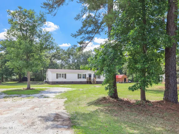 108 Madelyn Drive, Richlands, NC 28574