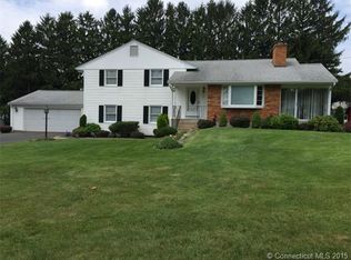 36 Berkshire Dr, Farmington, CT 06032