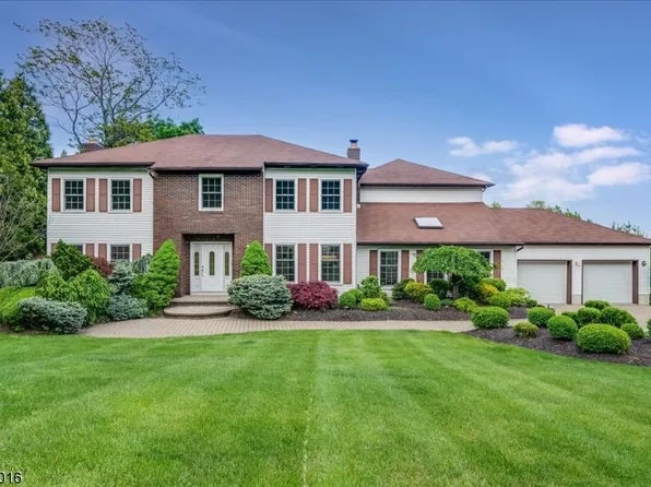 369 Goffle Hill Rd, Hawthorne Boro, NJ 07506