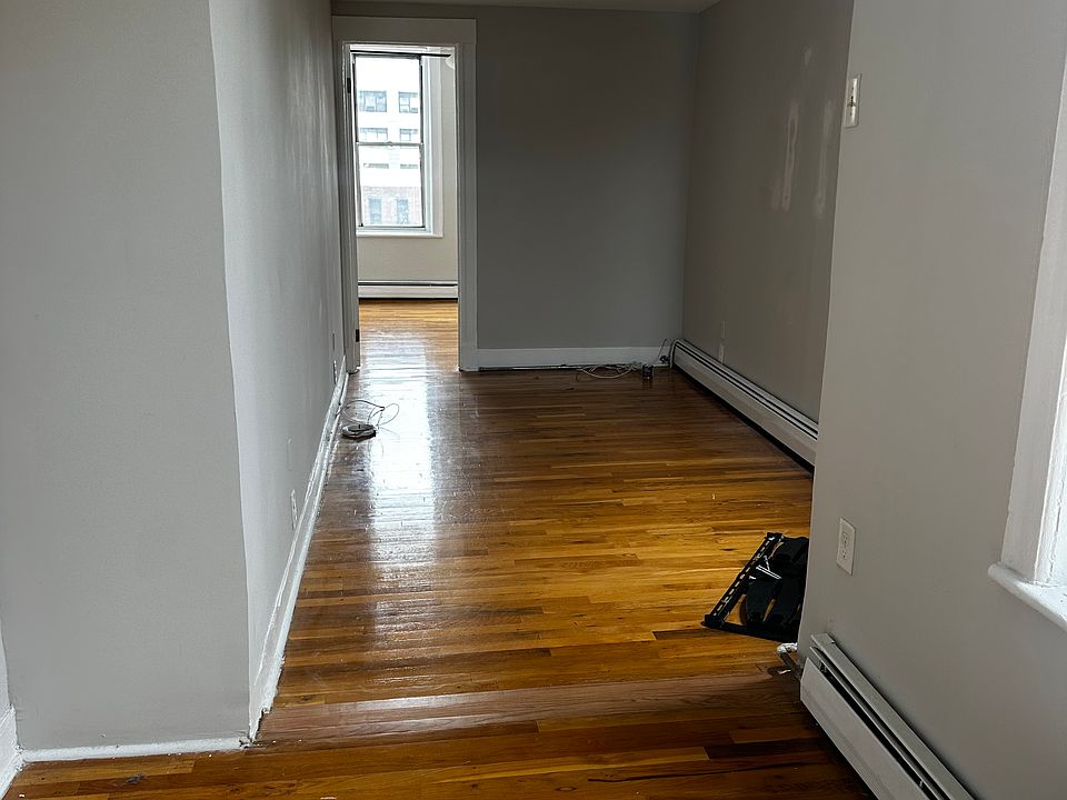 2nd image of 316 Madison St APT 9