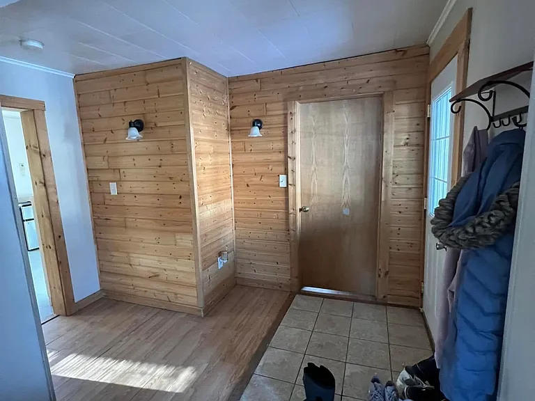 309 Marston Ct — Photo 3