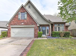 2908 W Madison St, Broken Arrow, OK 74012