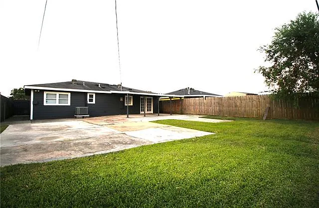 2836 Glenbrook Dr — Photo 13