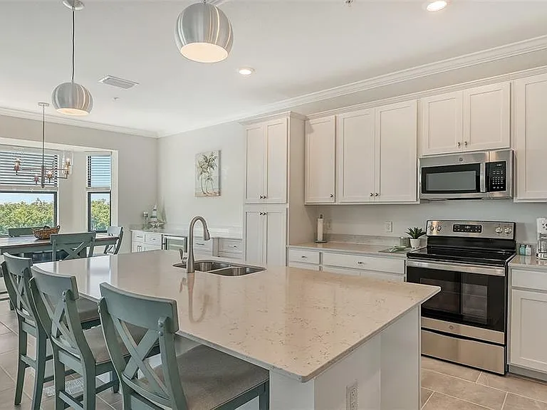 17902 Gawthrop Dr #402 — Photo 14