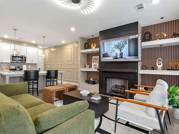 5th image of 1723 Prospect Way