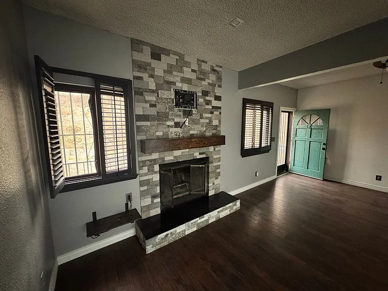 4618 N Stanton St #C18 — Photo 5