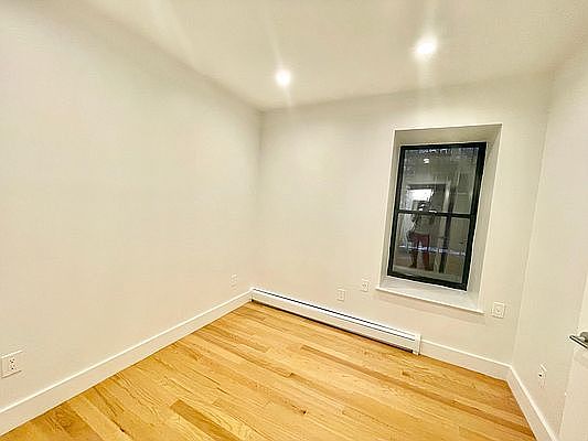 4th image of 2053 Frederick Douglass Blvd APT Lla