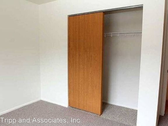 5th image of 474 & 478 W Scott St #8321490