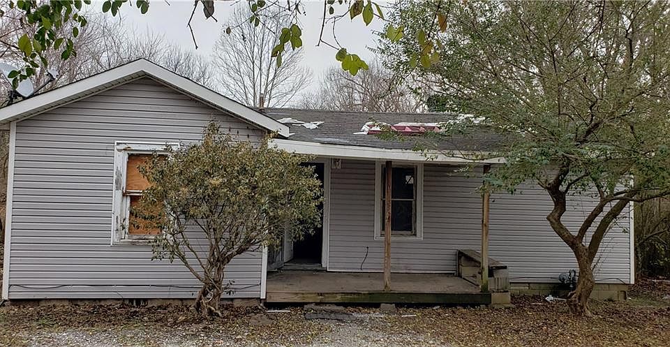 1st image of 1138 S Dunn Ave