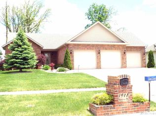 1911 Nicklaus Dr, Findlay, OH 45840