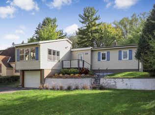 186 McCarrons Blvd S, Roseville, MN 55113