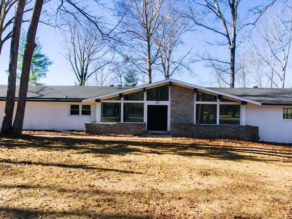 203 Angwen Ave, Manchester, TN 37355