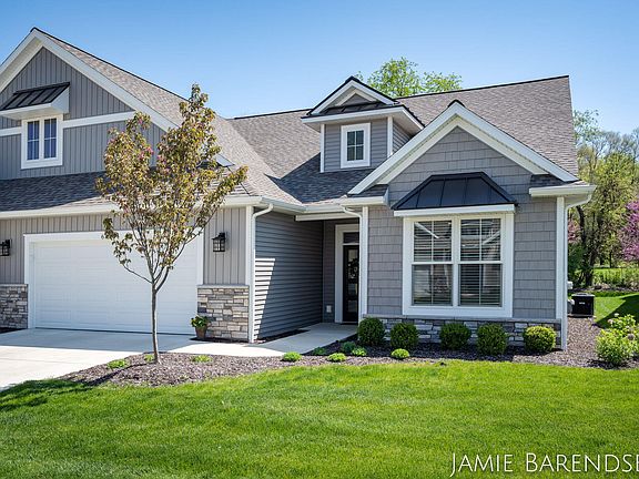2nd image of 6768 Creekside View Dr SE