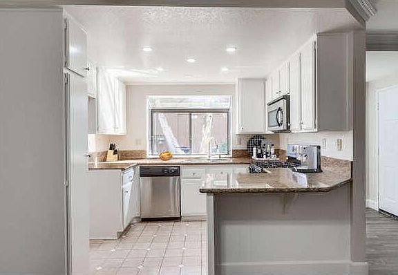 2nd image of 3581 W Greentree Cir Unit A