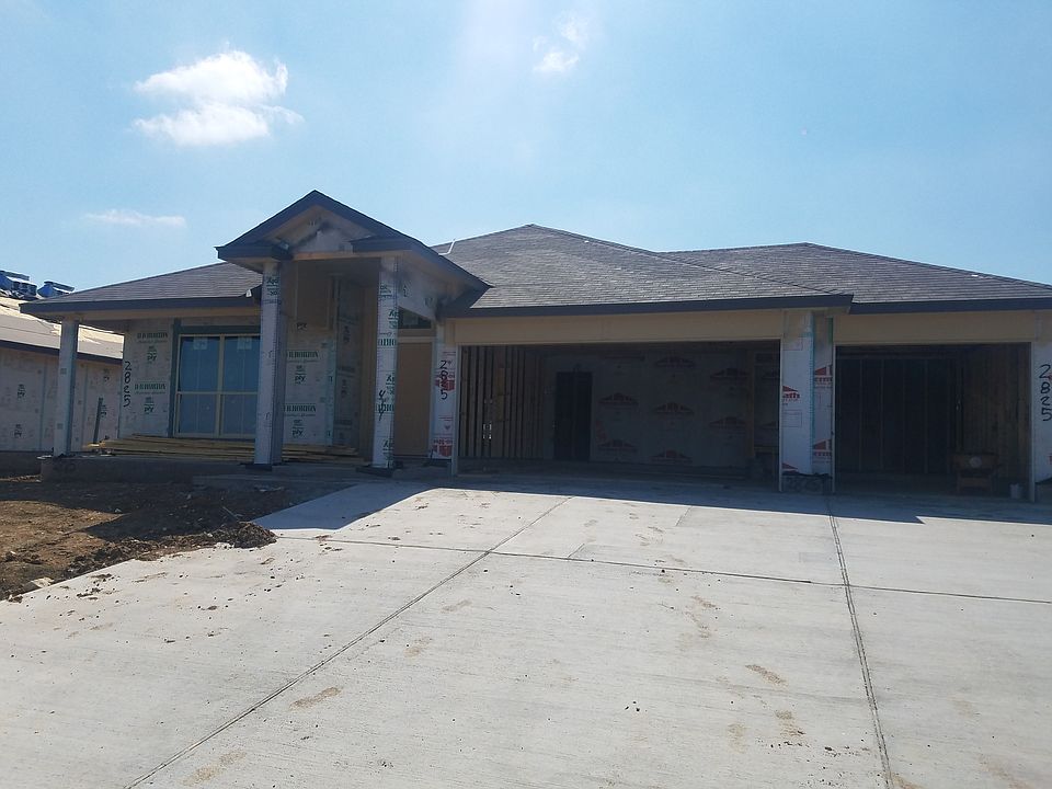 1st image of 2825 Gilchrist