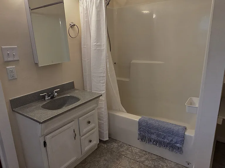 219 W Chatham St #A — Photo 10