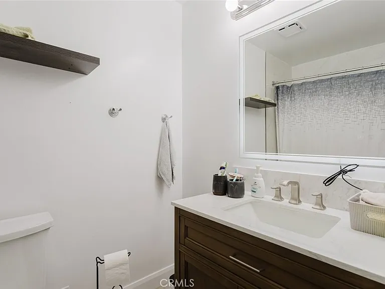 23128 Calvello Dr — Photo 17