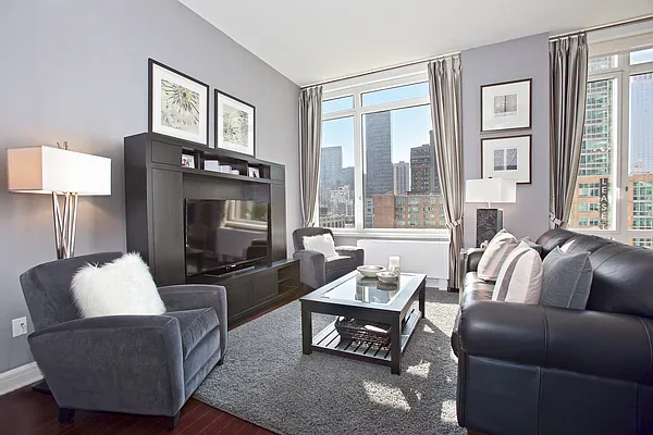 Sold by BLU Real Estate | media 5