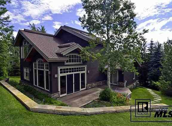 3rd image of 450 Blue Bell Ct