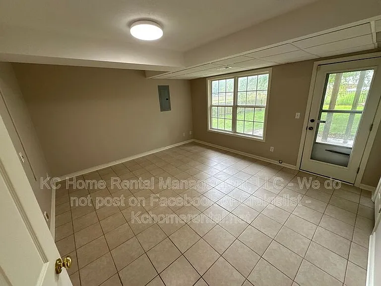 1224 SE Princeton Dr — Photo 33