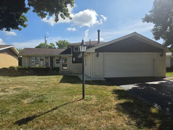 10715 S Nordica Ave, Worth, IL 60482