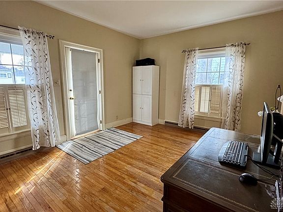 3rd image of 426 Garfield Ave