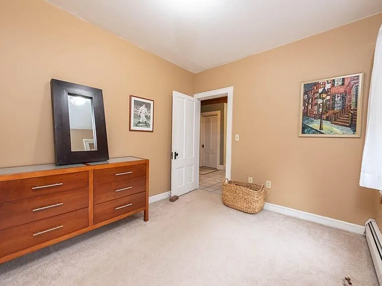 4 Elm St #1 — Photo 7