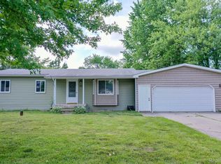 1102 Windsor St, Grand Blanc, MI 48439
