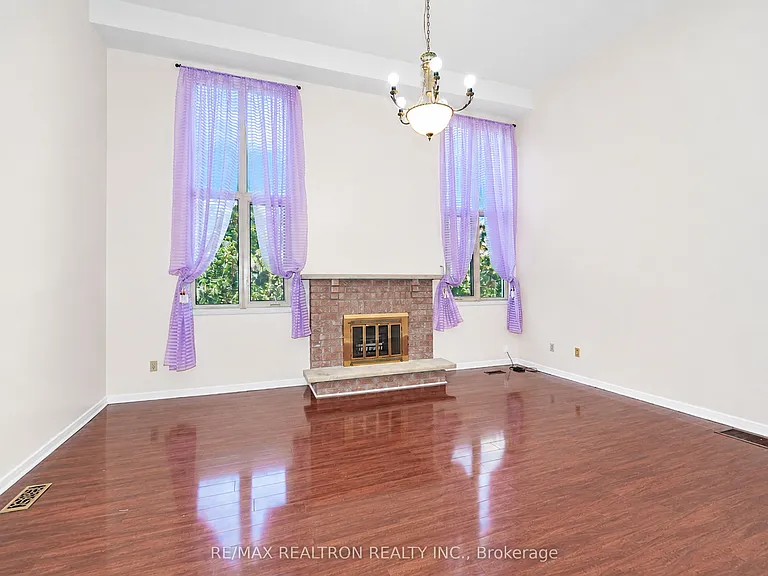 25 Cardwell Ave #24 — Photo 9