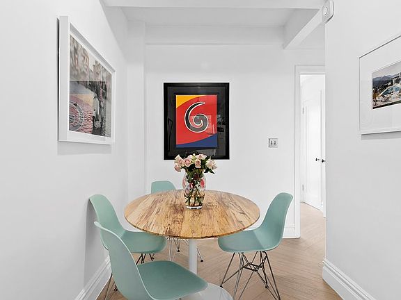4th image of 457 W 57th St #1406