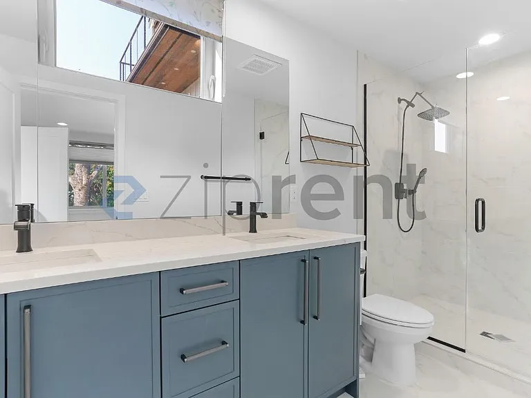 4605 NE 107th St — Photo 23