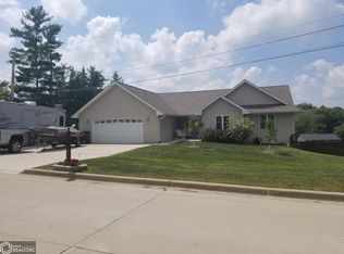 916 S Park St, Osceola, IA 50213