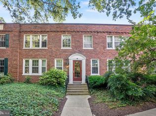1719 N Troy St APT 400, Arlington, VA 22201