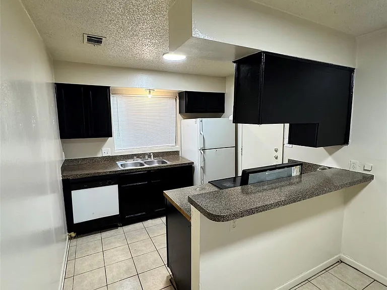 1626 Royal Hill Dr #B — Photo 10