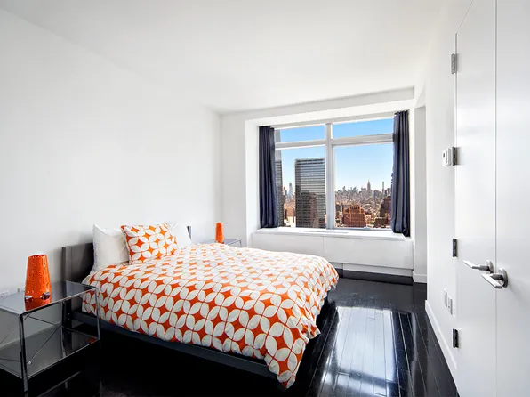 123 Washington Street image 5 of 18