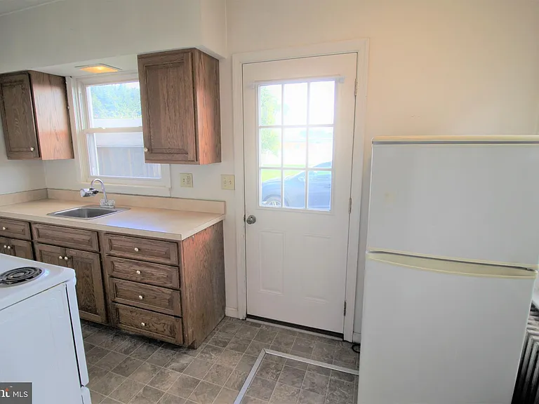 354 E Main St #A — Photo 6
