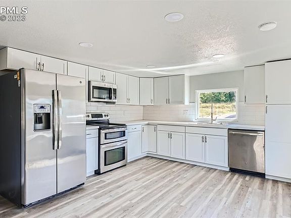 2nd image of 105 Mojave Way